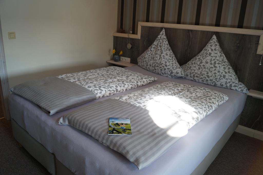 Haus Suederende Bed & Breakfast Niebull Bagian luar foto