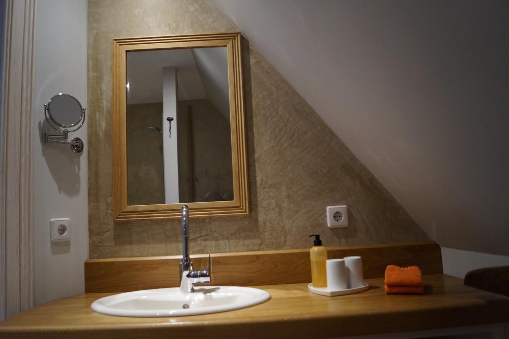 Haus Suederende Bed & Breakfast Niebull Bagian luar foto