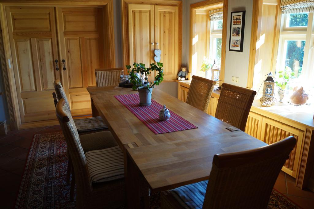 Haus Suederende Bed & Breakfast Niebull Bagian luar foto
