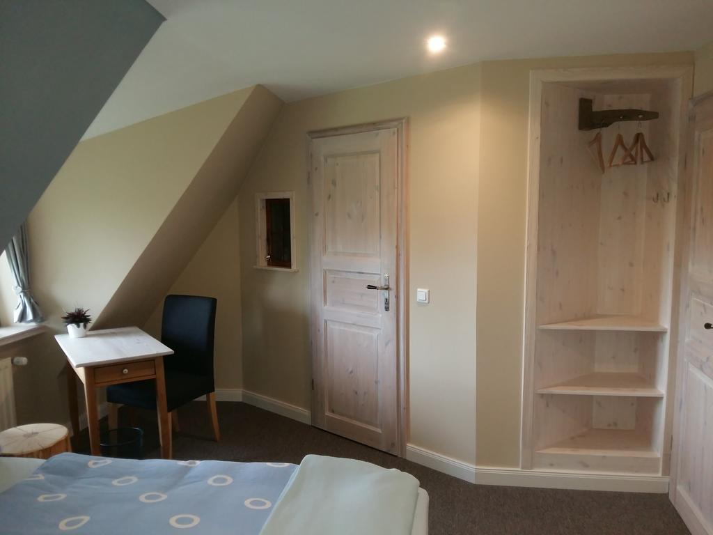 Haus Suederende Bed & Breakfast Niebull Bagian luar foto